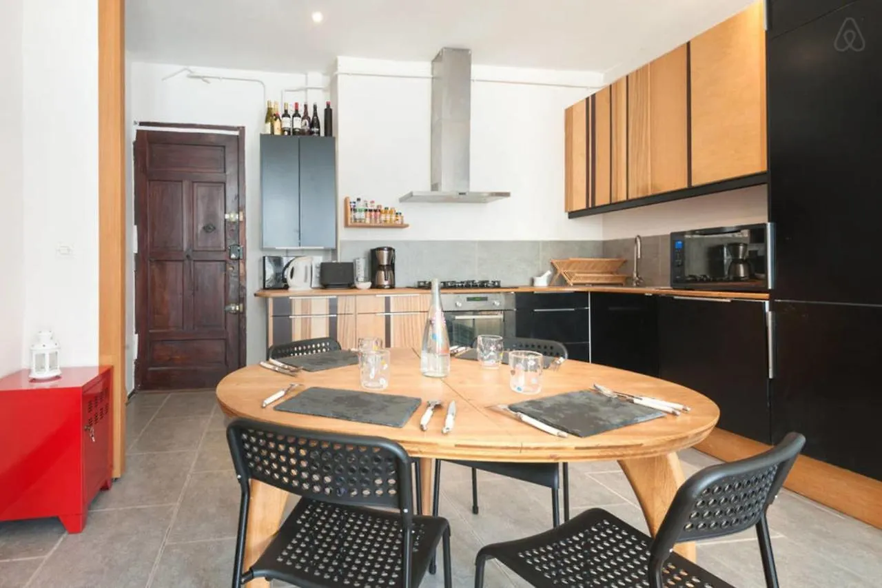 Guestready - Part Dieu Parisian Base Lyon 0*,  France